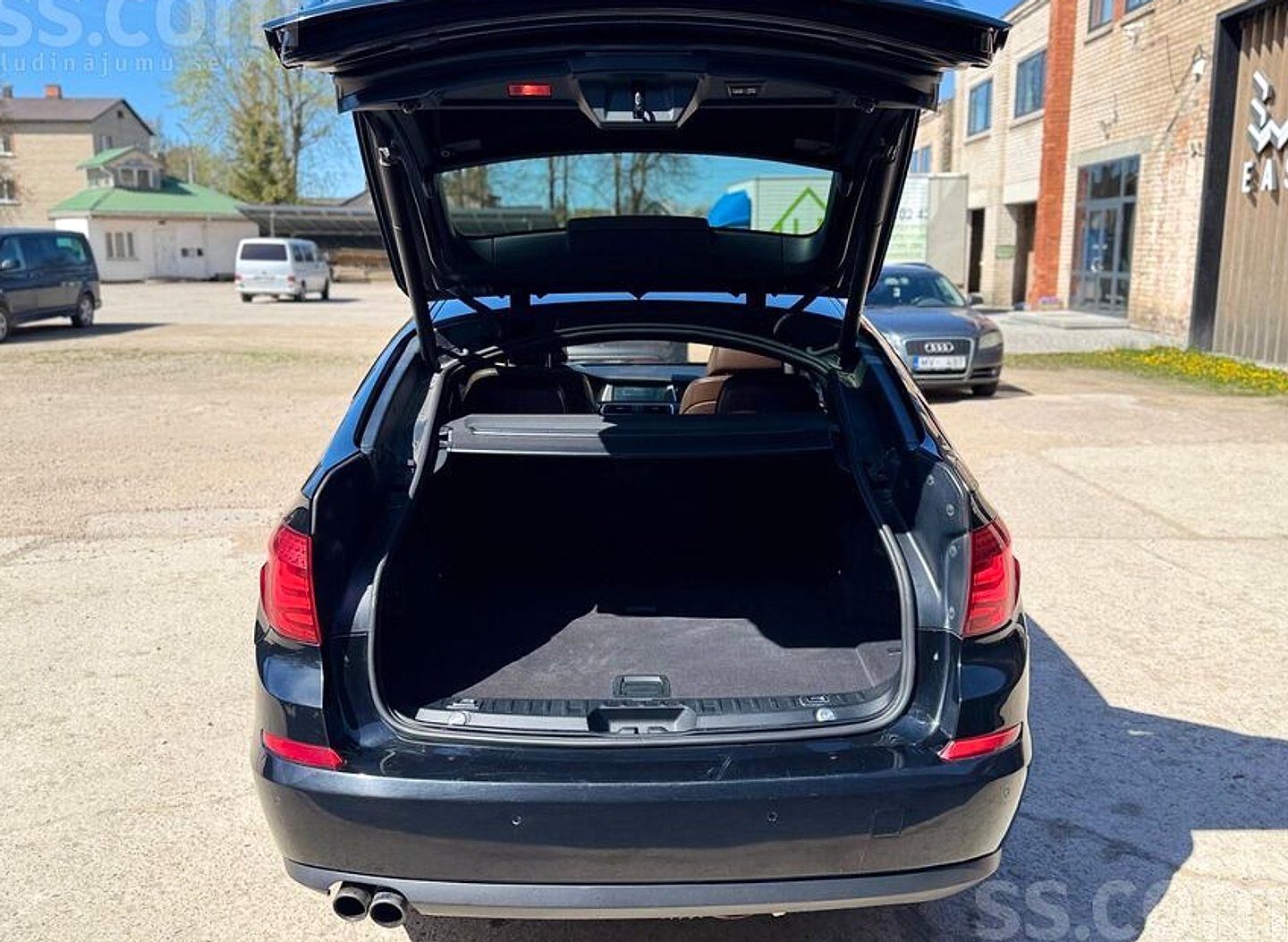 BMW 530 — foto 6