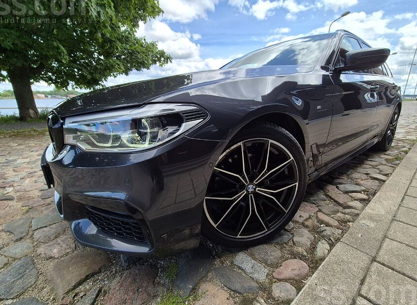 BMW 520 — foto 4