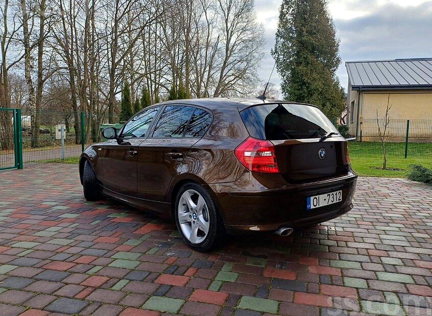BMW 118 — foto 4