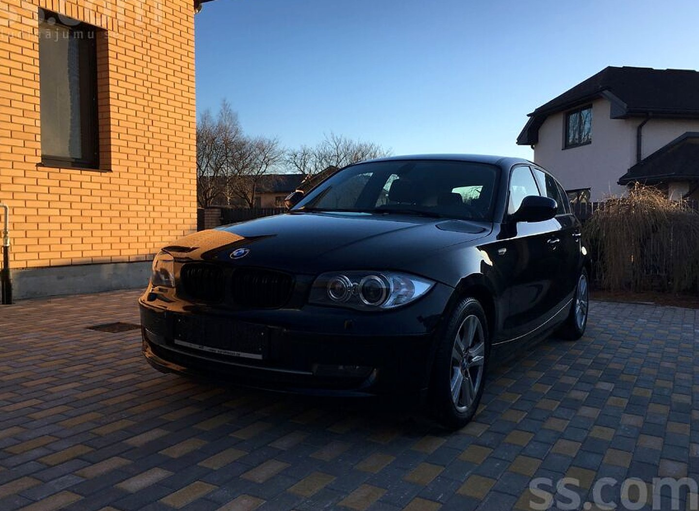 BMW 118 — foto 6