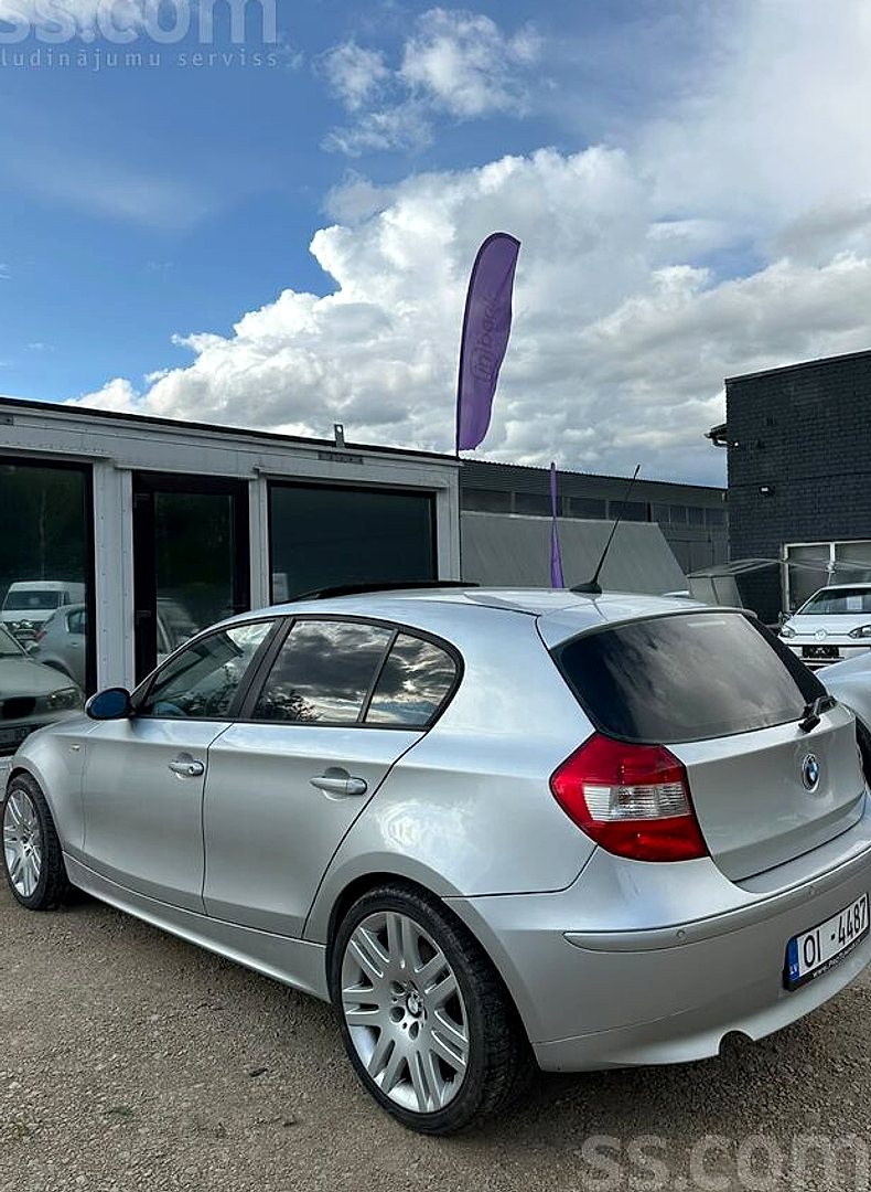BMW 118 — foto 4