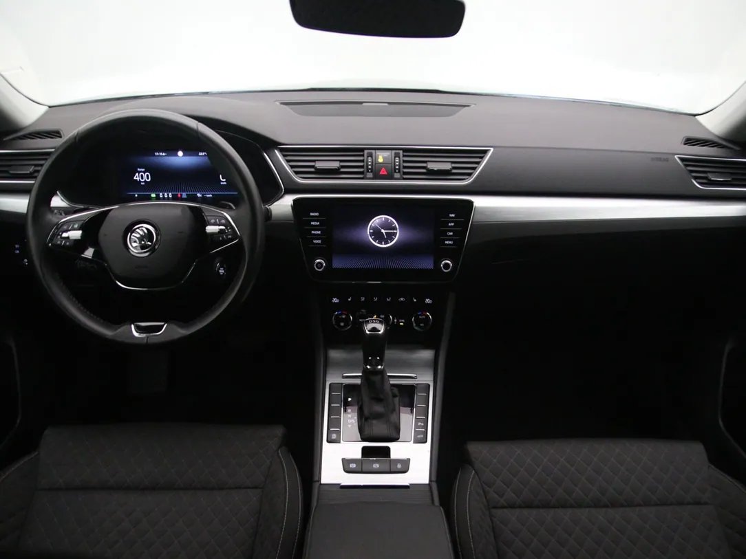 Škoda Superb — foto 3