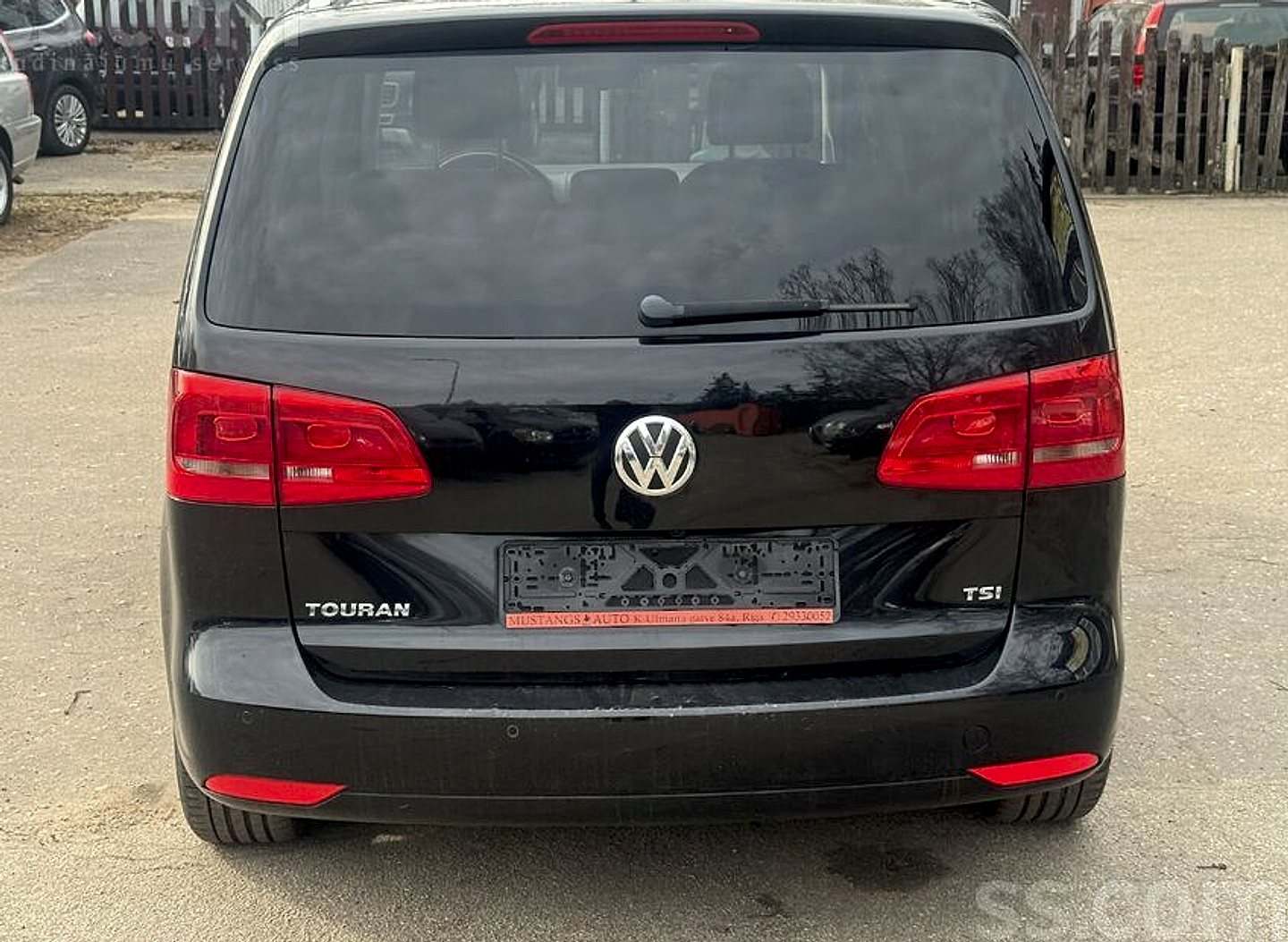 Volkswagen Touran — foto 2
