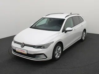 Volkswagen Golf 8, 2022. gads