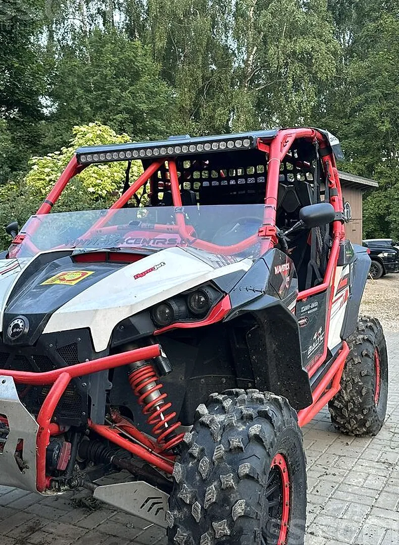 Can-am Maverick 1000R, 2014. gads