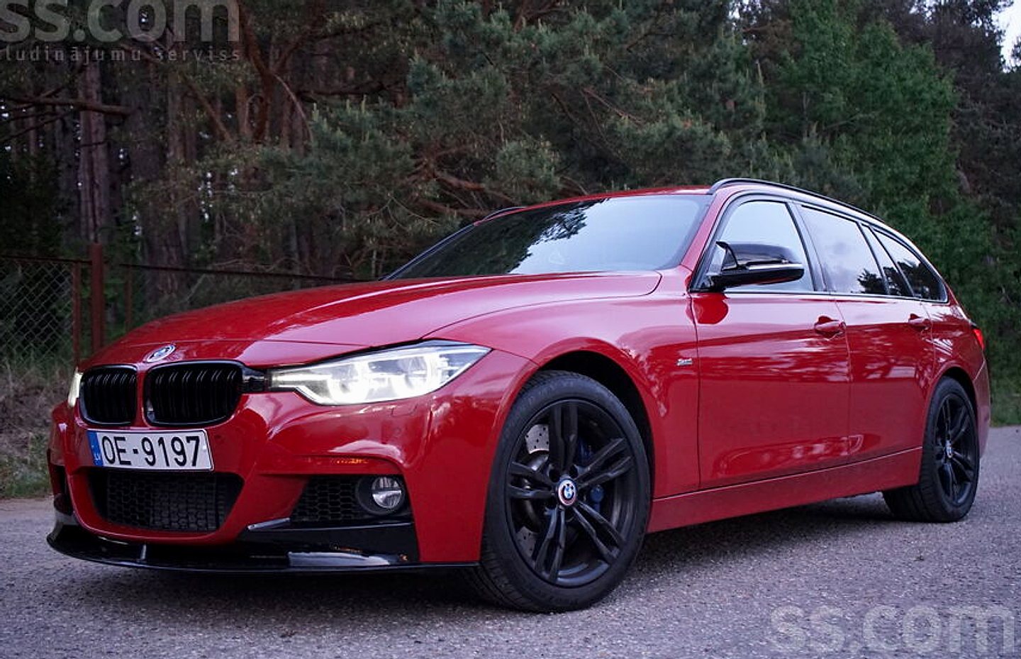 BMW 320 — foto 2
