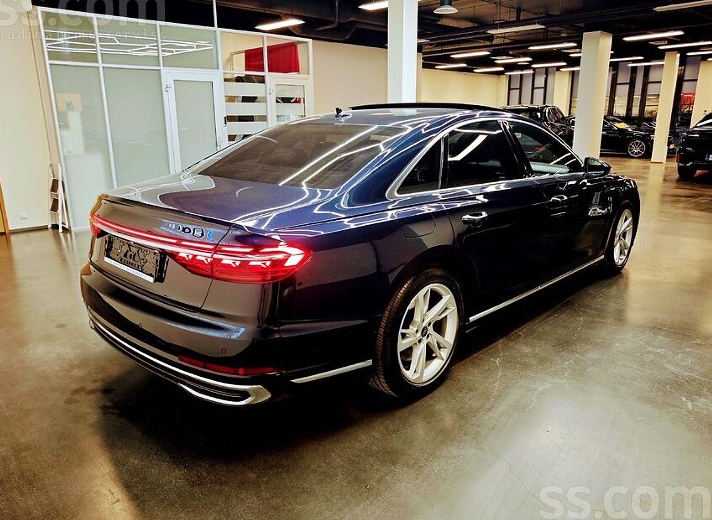 Audi A8 — foto 4