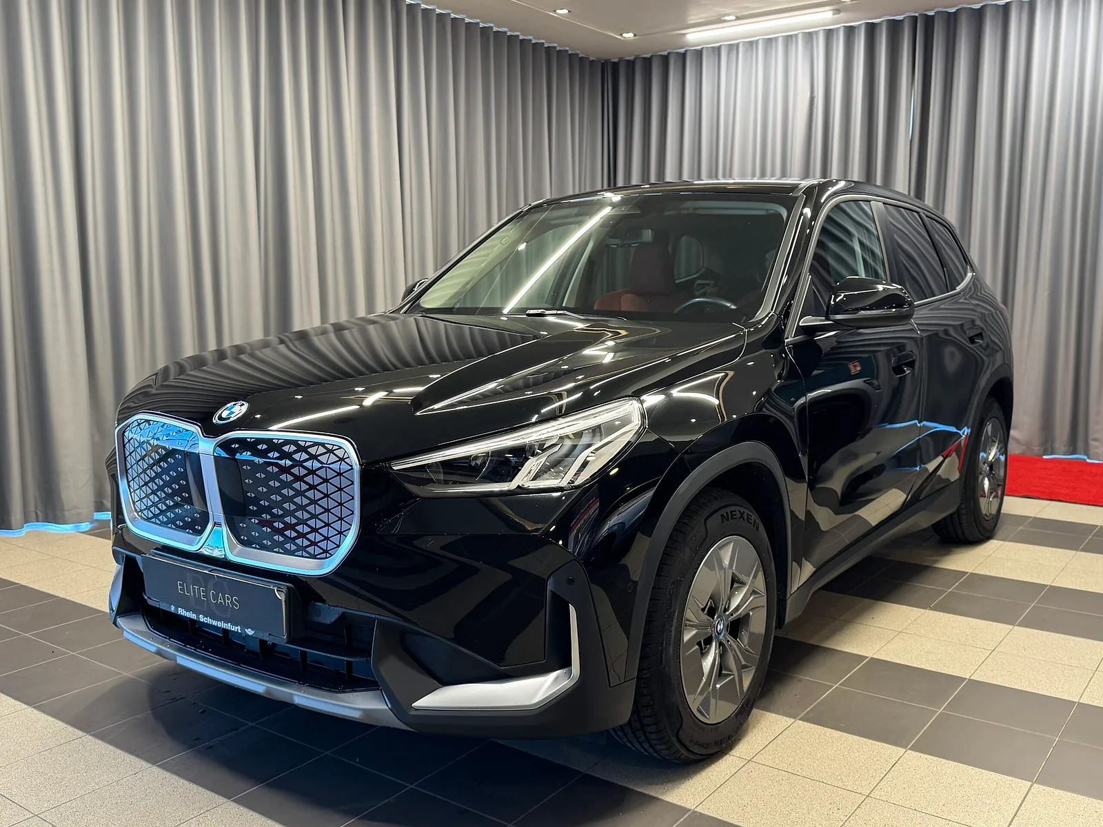 BMW iX1, 2023. gads