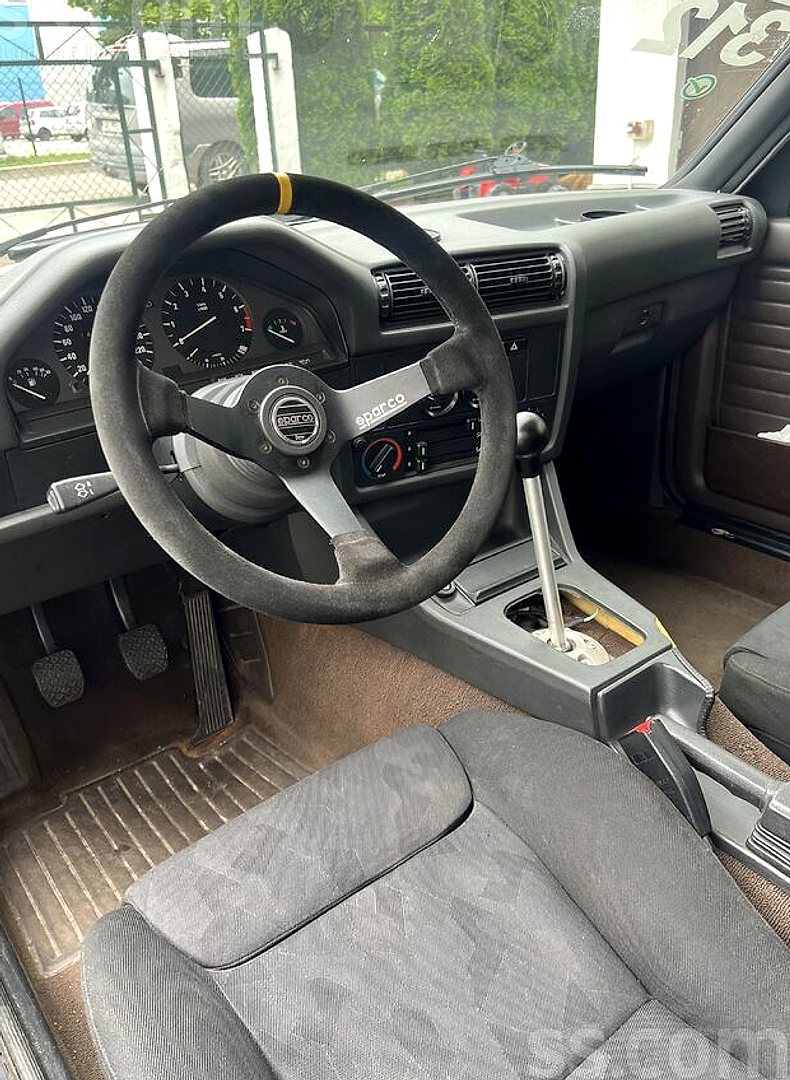 BMW 330 — foto 4