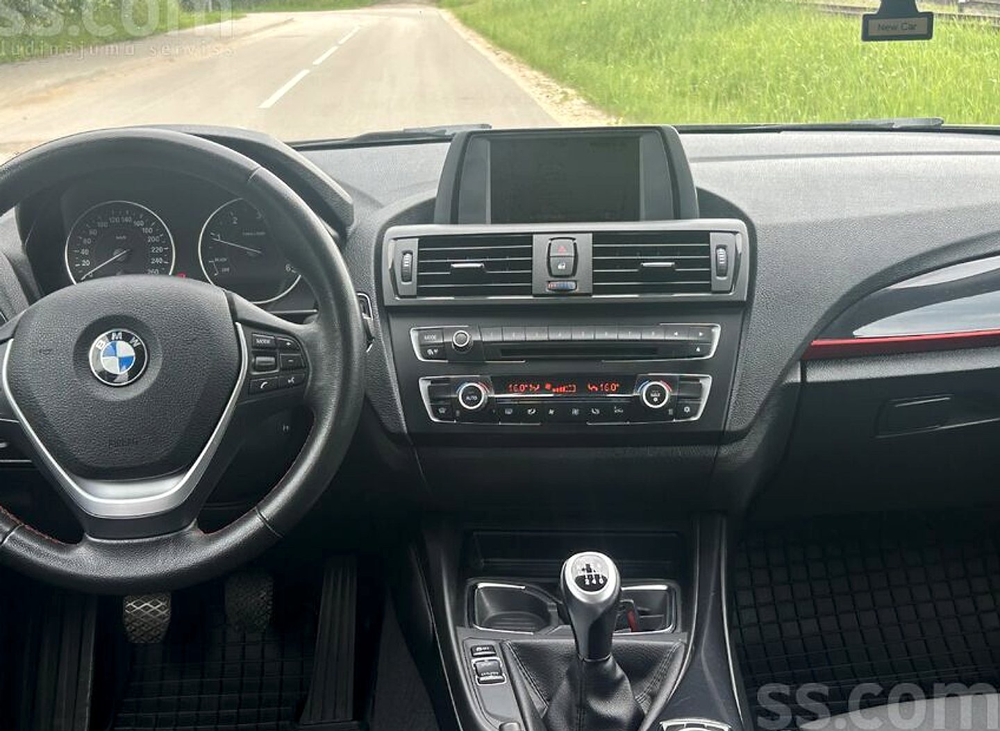 BMW 118 — foto 6