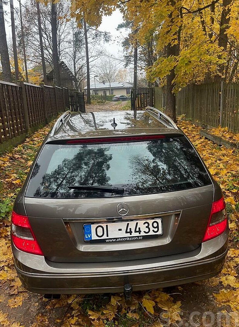 Mercedes-Benz C180 — foto 4