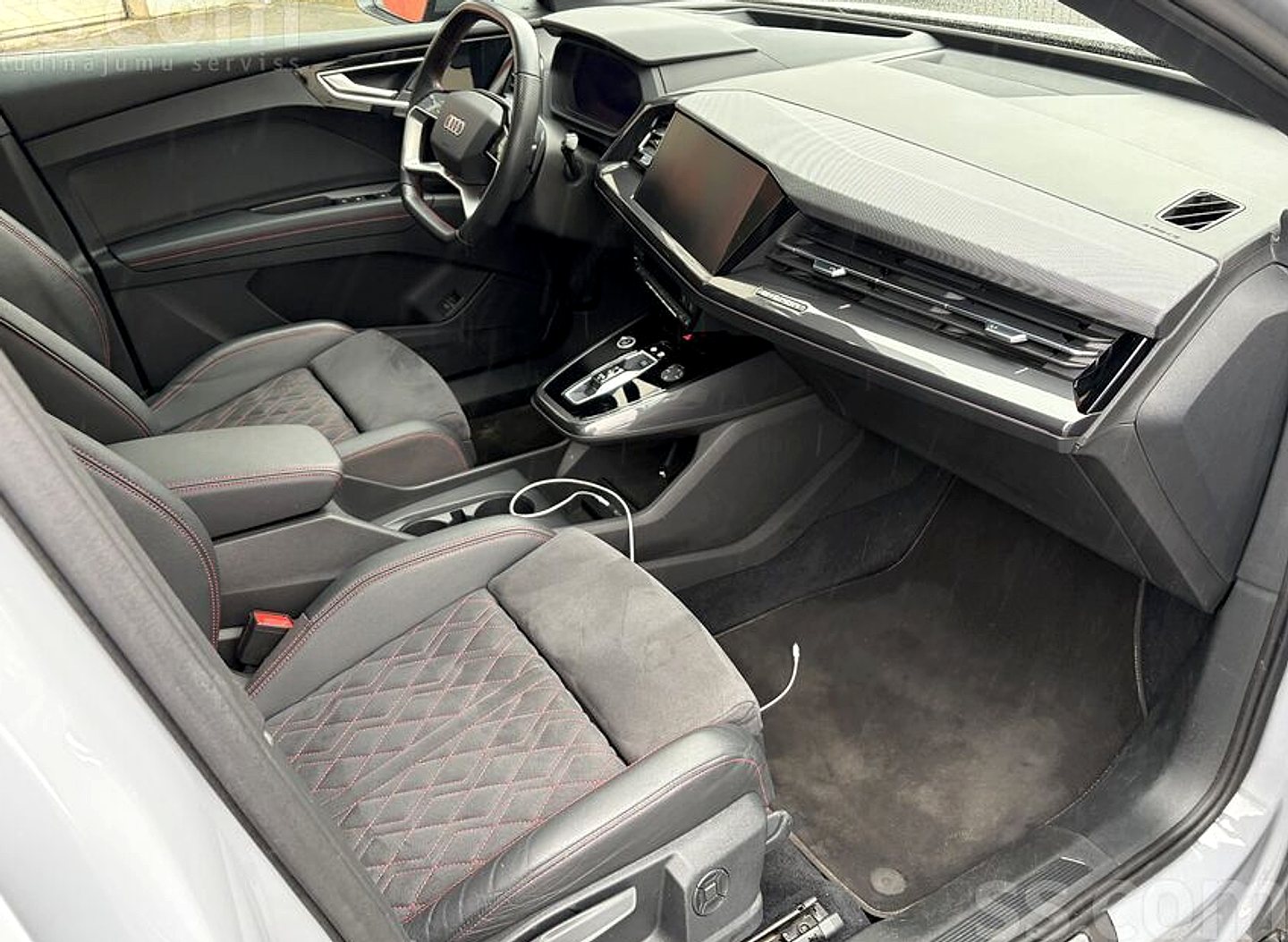 Audi E-tron — foto 5
