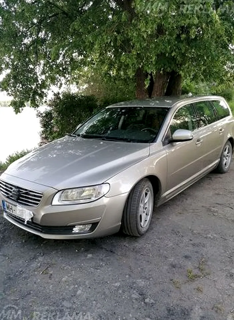Volvo V70, 2015. gads