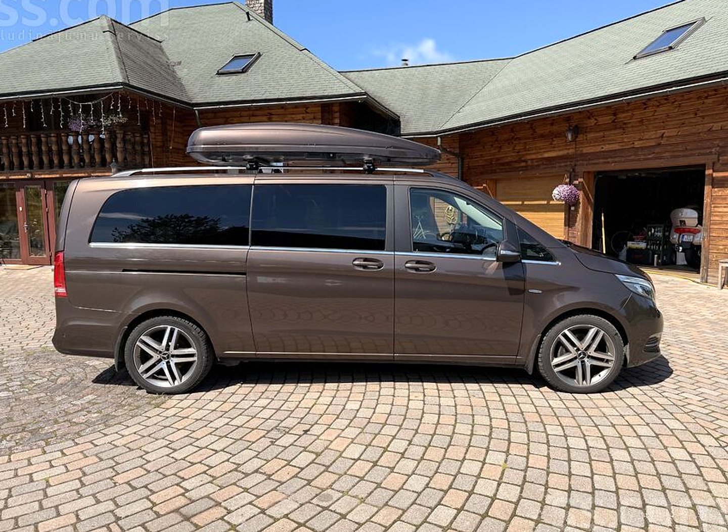 Mercedes-Benz V220 — foto 4