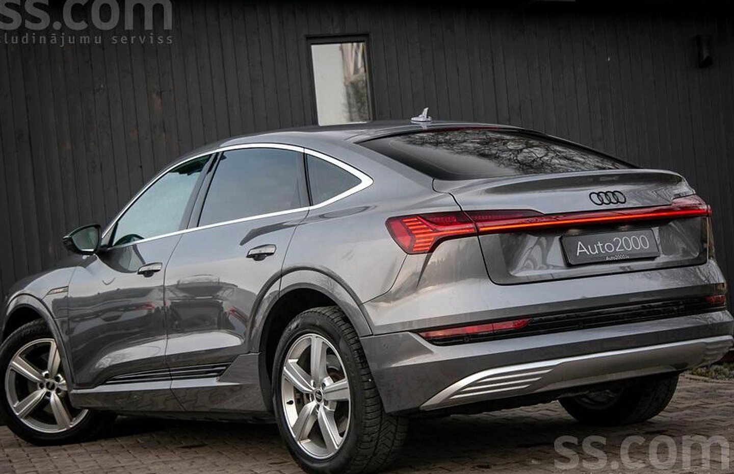 Audi E-tron — foto 5
