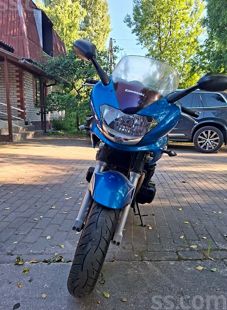 Kawasaki Zr7S