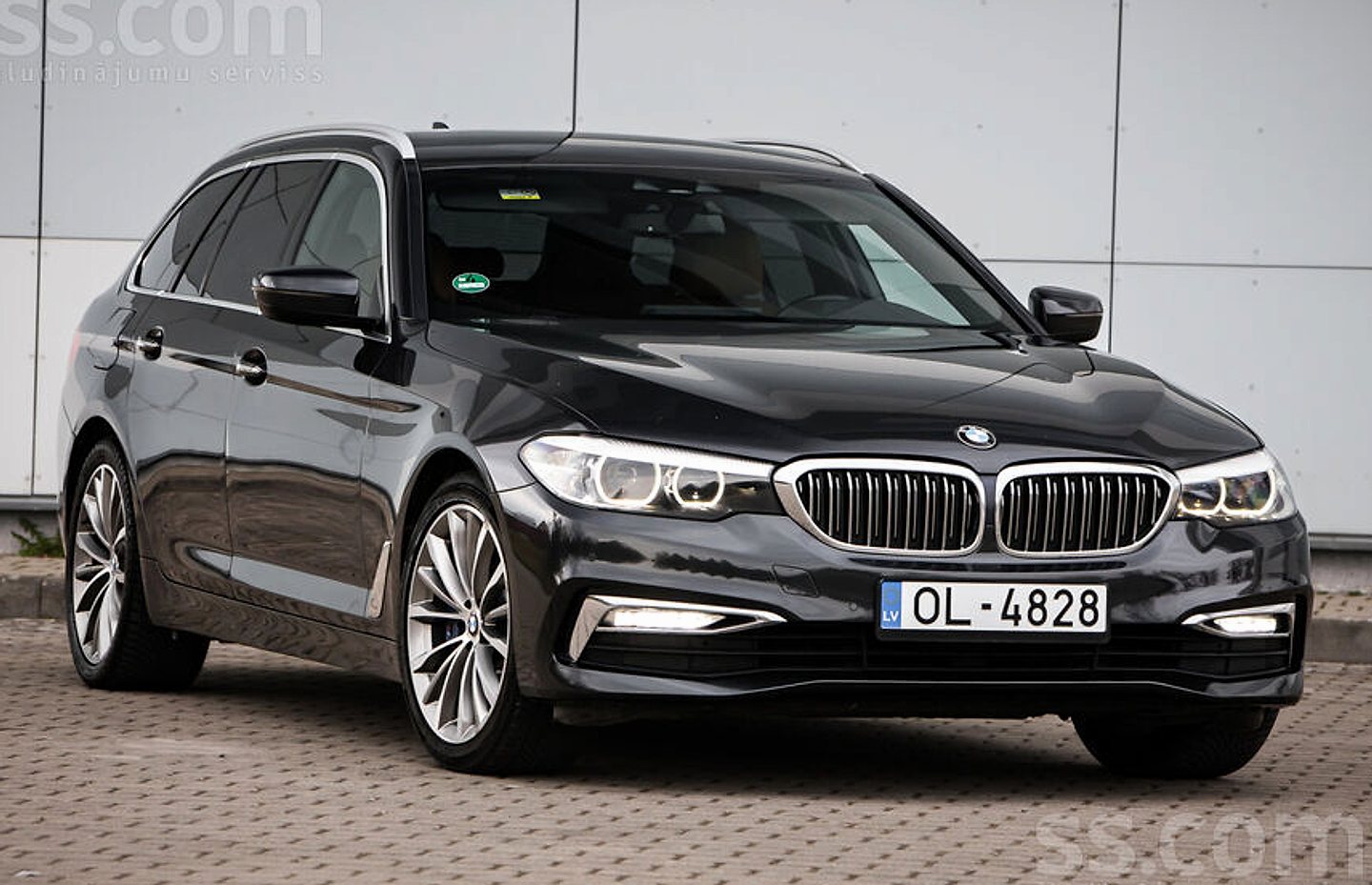 BMW 530 — foto 2