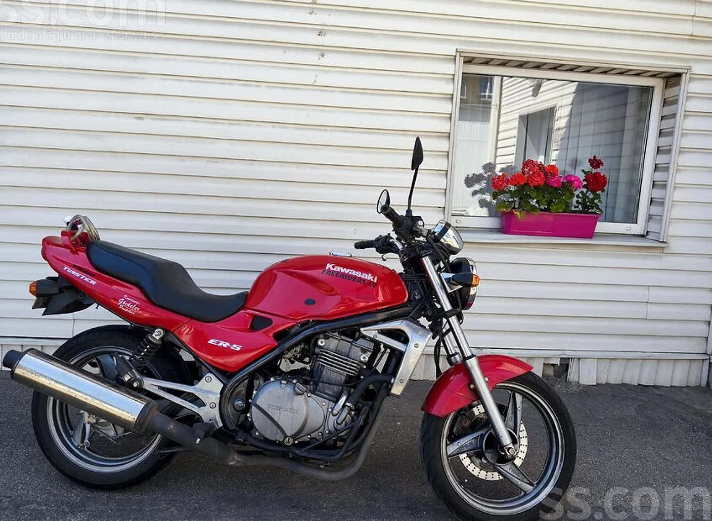 Kawasaki Er5, 1998. gads