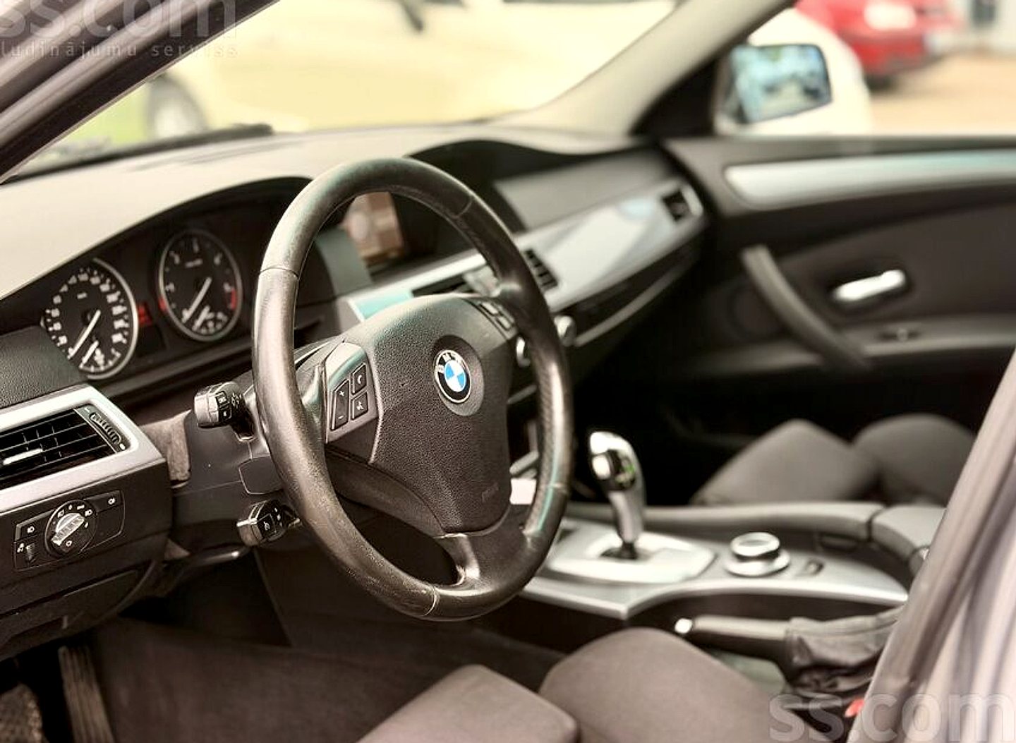BMW 525 — foto 5