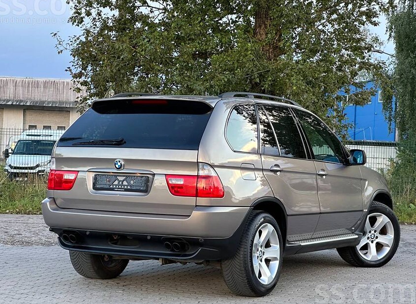 BMW X5 — foto 4
