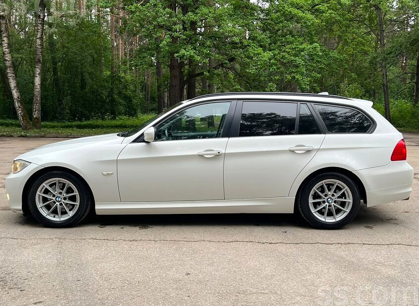 BMW 320 — foto 2