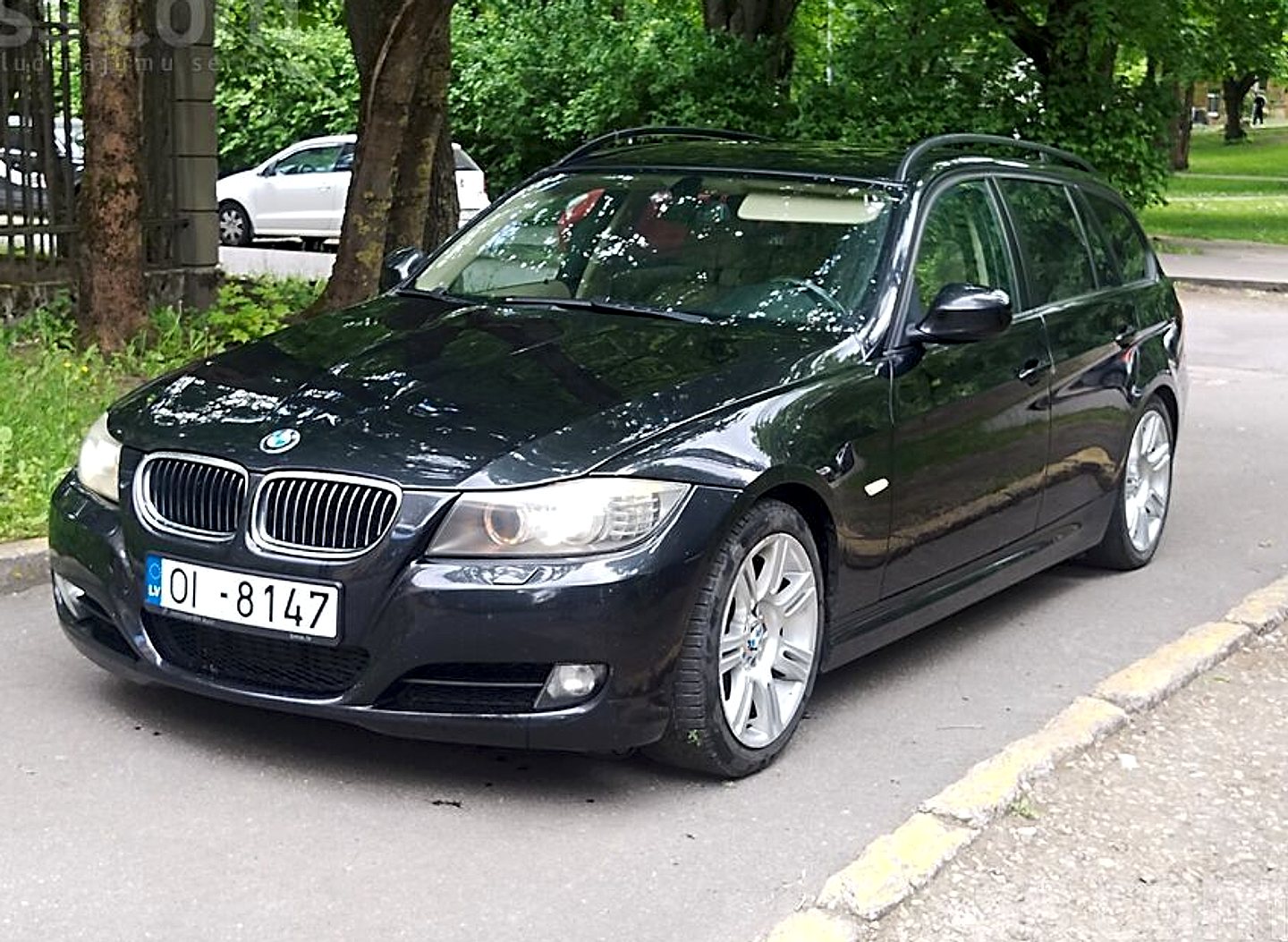 BMW 320 — foto 3