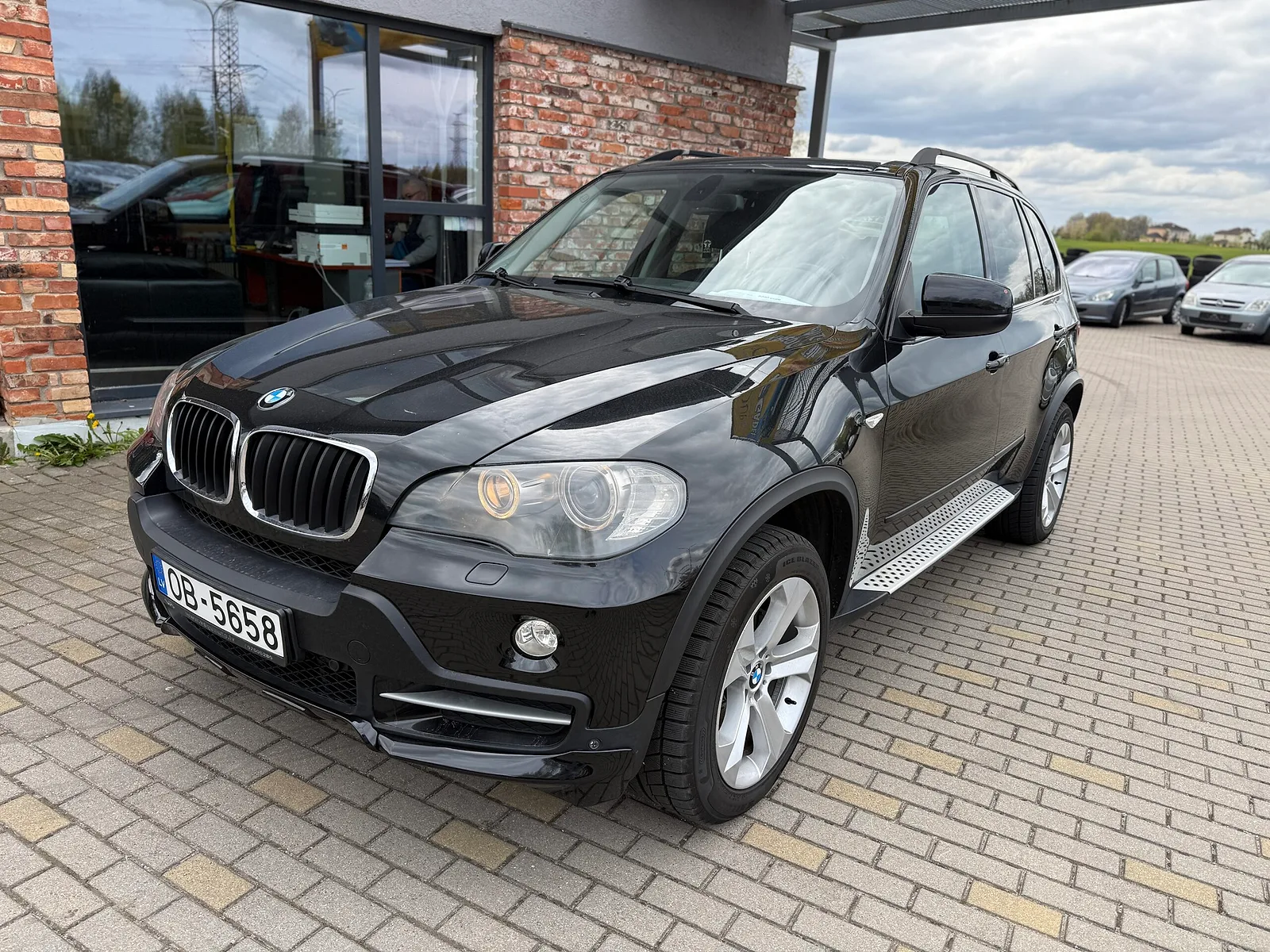 BMW Nav pieejams, 2007. gads