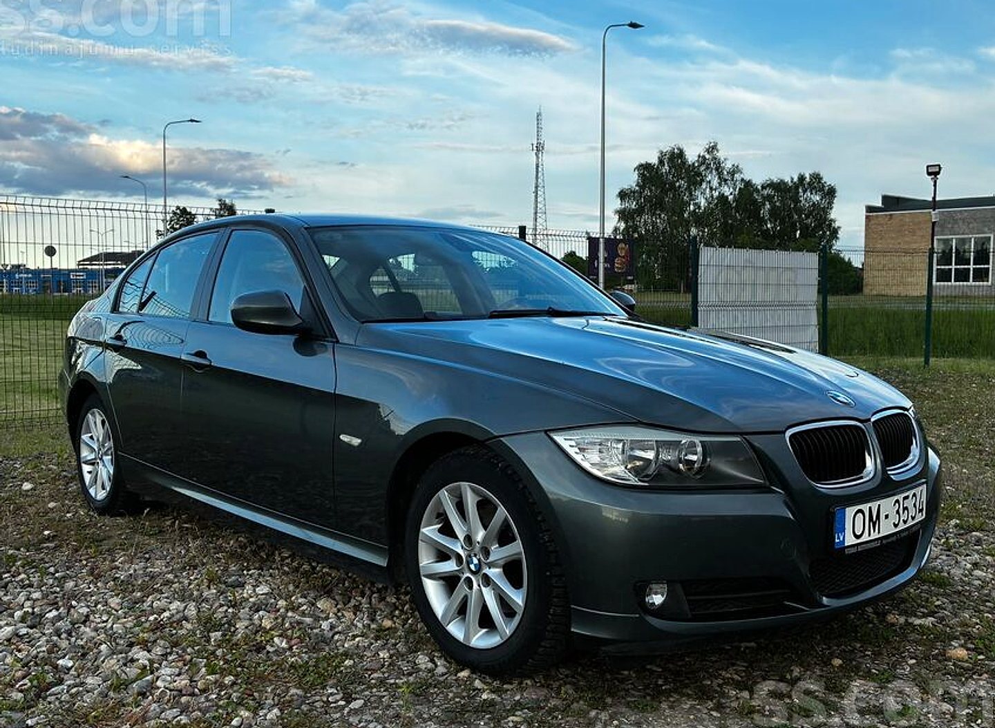 BMW 318 — foto 3