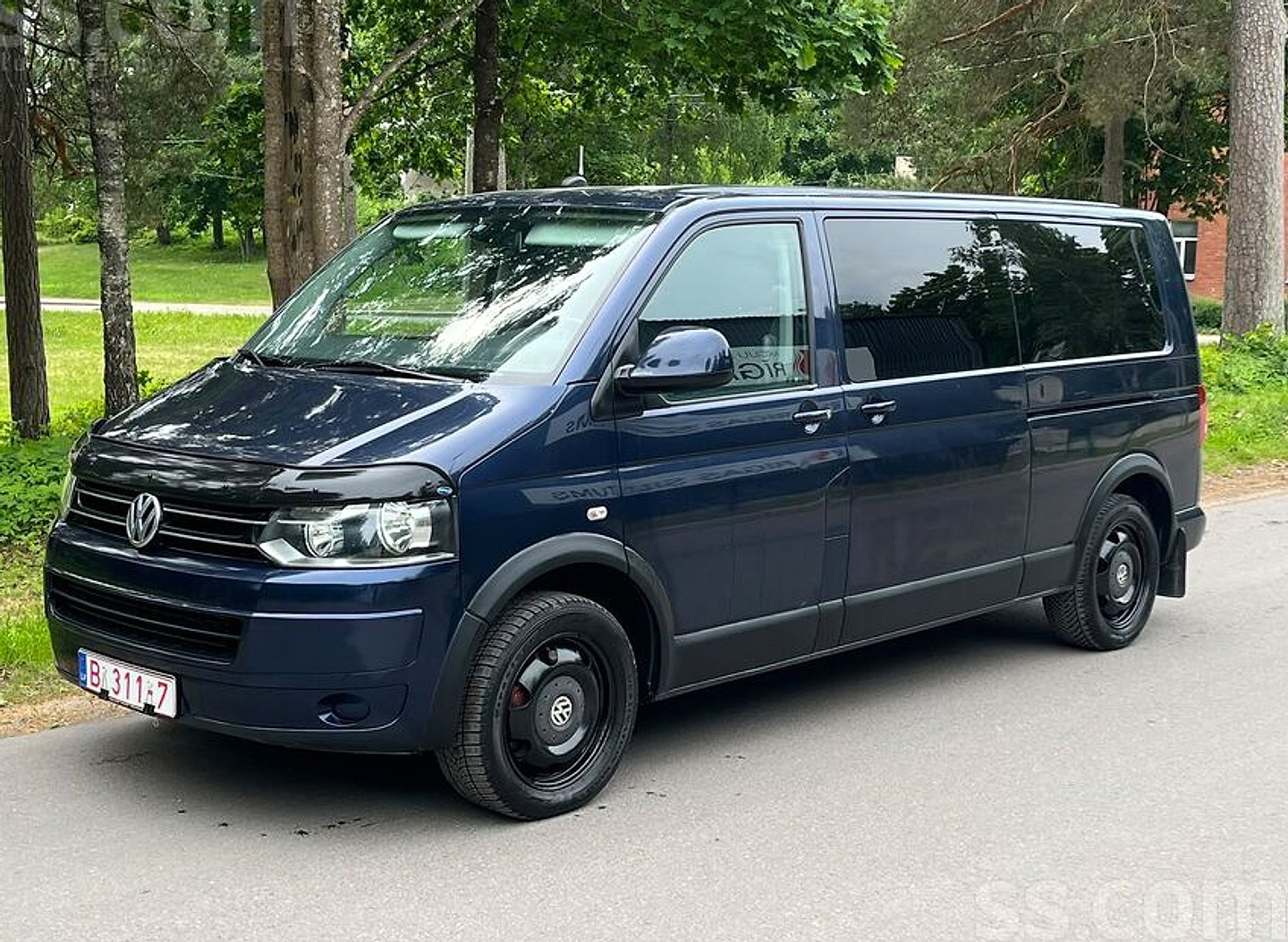 Volkswagen Caravelle, 2011. gads