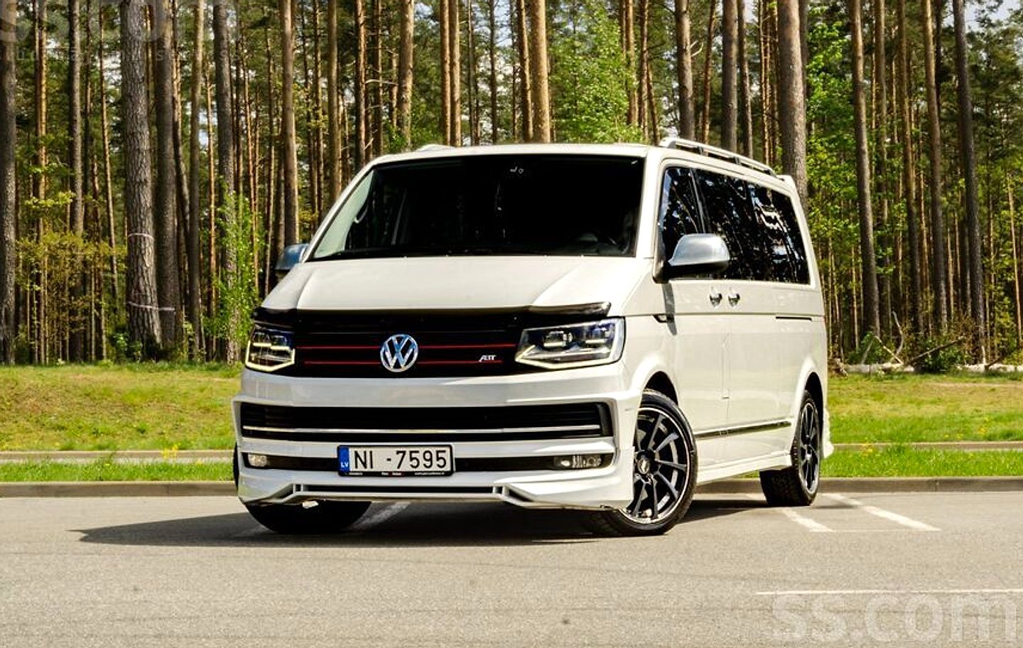 Volkswagen Caravelle, 2016. gads