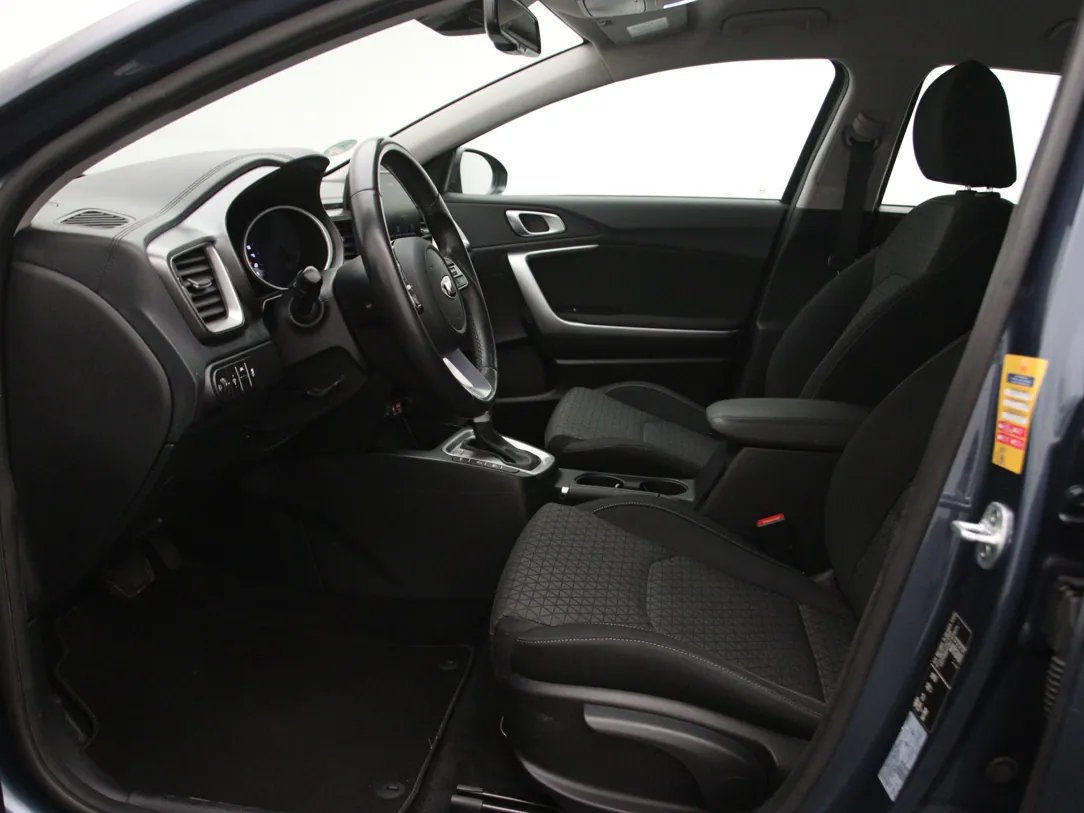 KIA Ceed — foto 5
