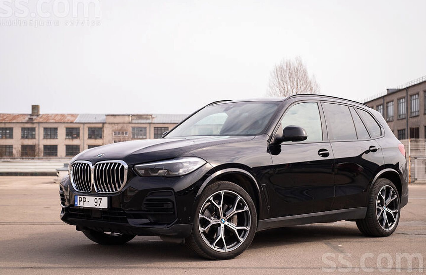 BMW X5 — foto 4