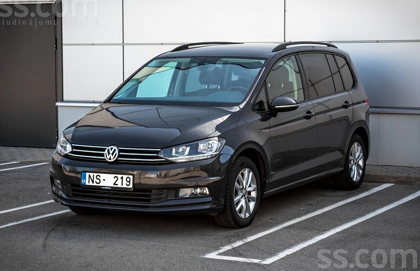 Volkswagen Touran, 2016. gads