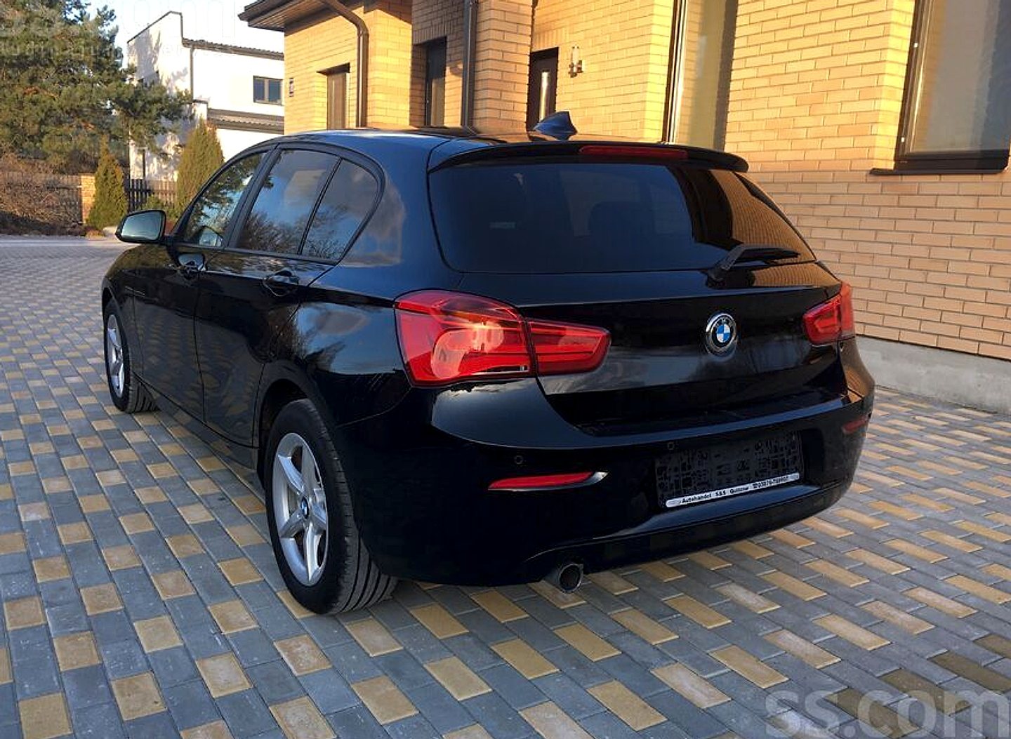 BMW 116 — foto 5