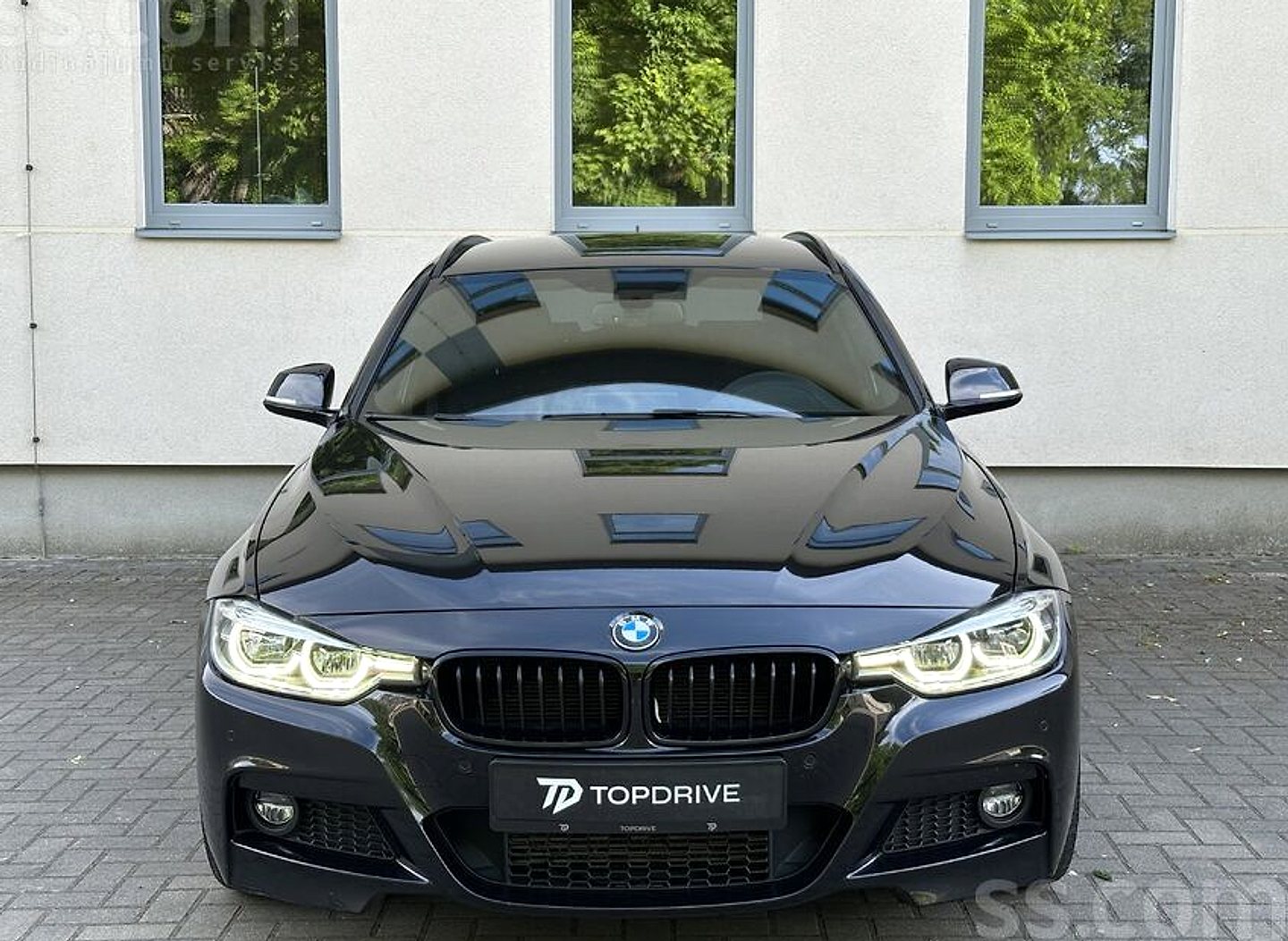 BMW 320 — foto 2