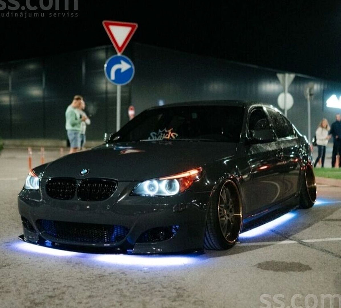 BMW 545 — foto 6