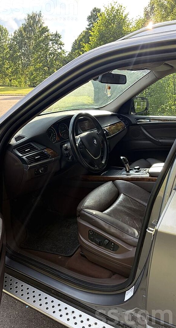 BMW X5 — foto 6