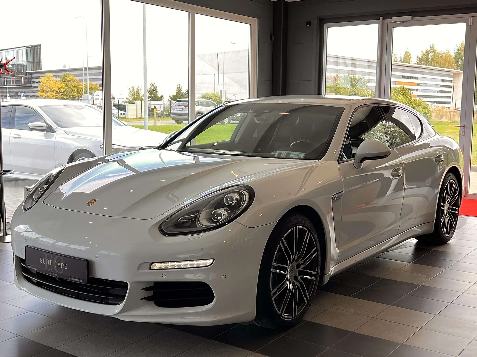 Porsche Panamera, 2014. gads