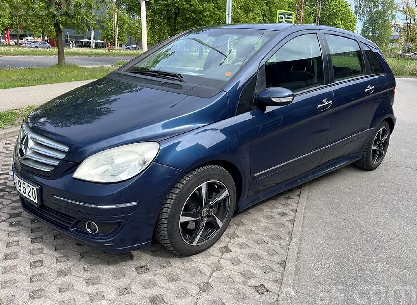 Mercedes-Benz B180 — foto 3