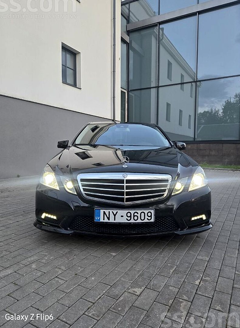 Mercedes-Benz E200 — foto 5