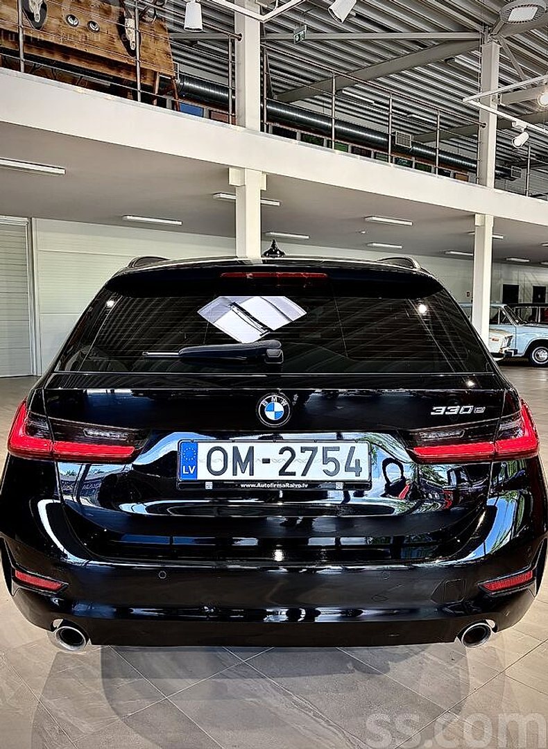 BMW 330 — foto 4