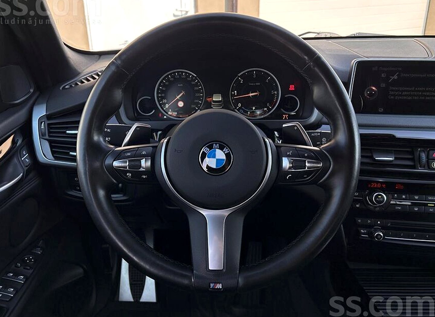 BMW X5 — foto 5