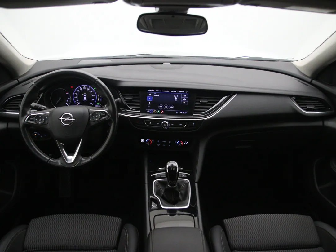 Opel Insignia — foto 3