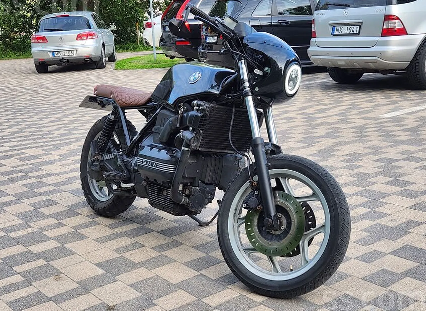 BMW K75