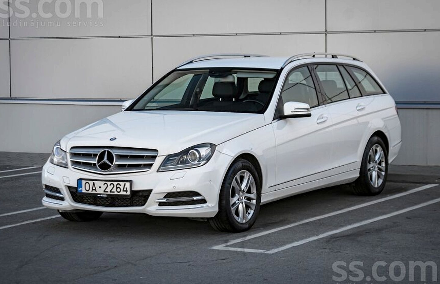 Mercedes-Benz C180, 2013. gads