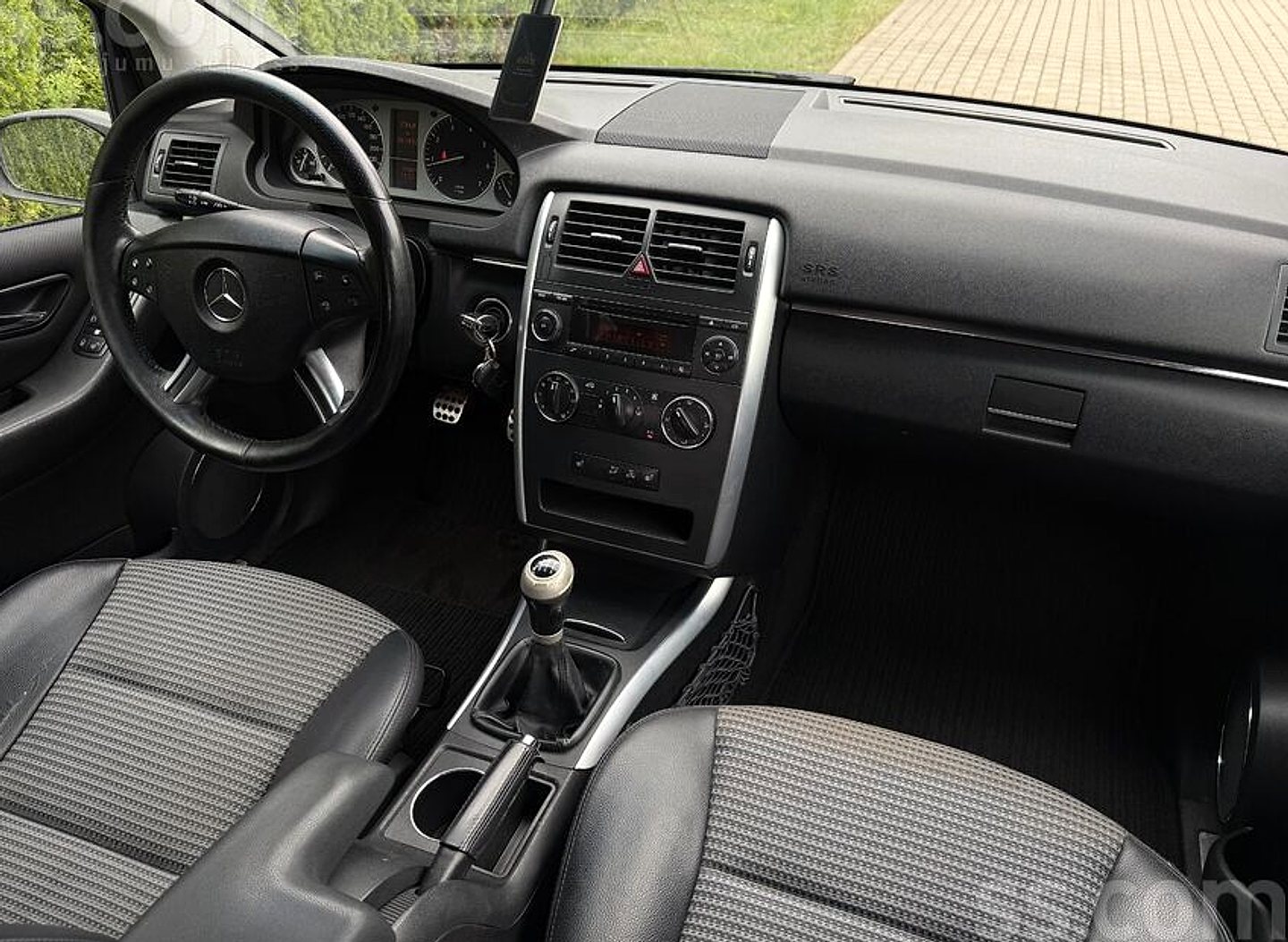 Mercedes-Benz B200 — foto 5