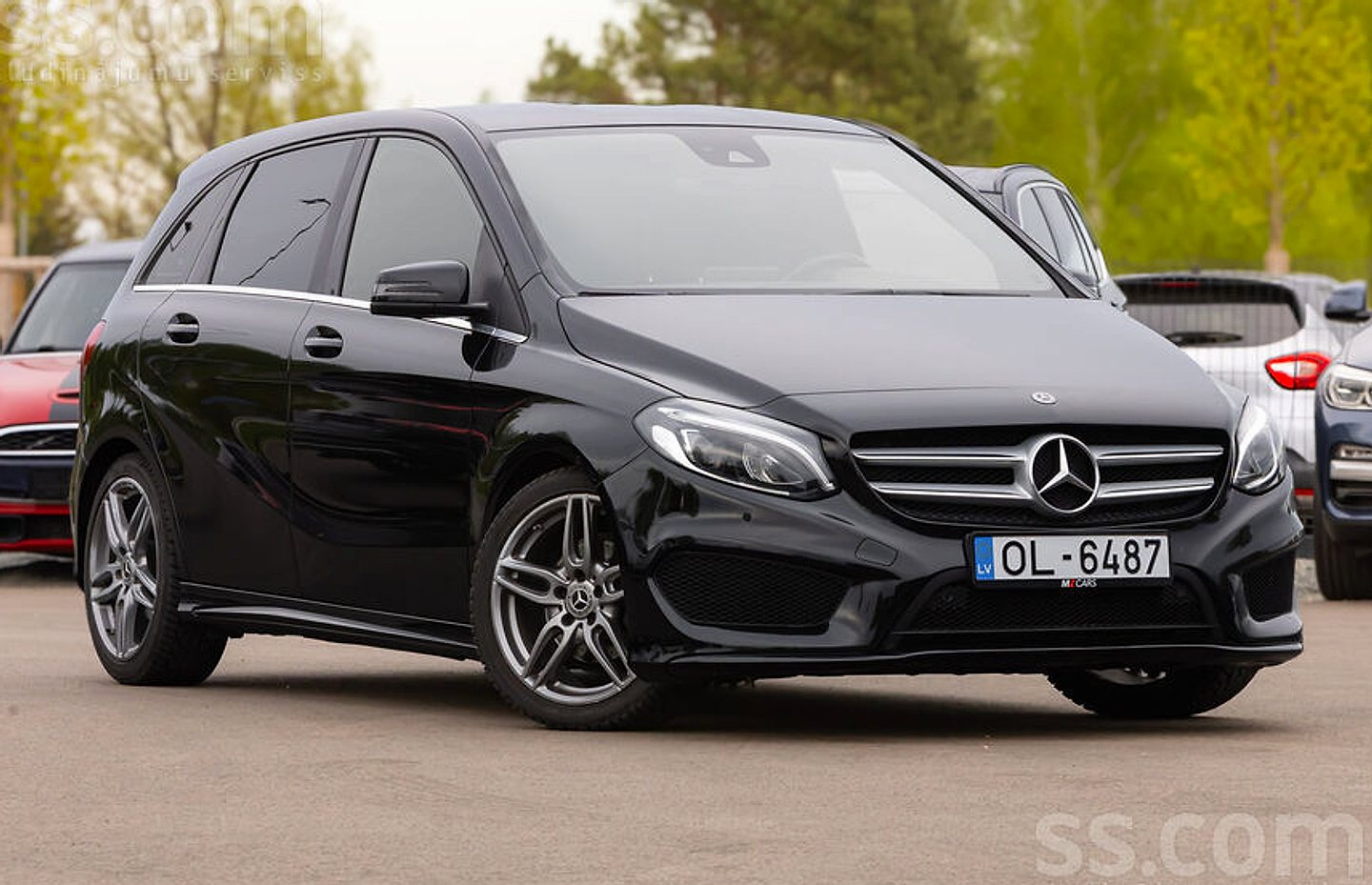 Mercedes-Benz B200 — foto 3