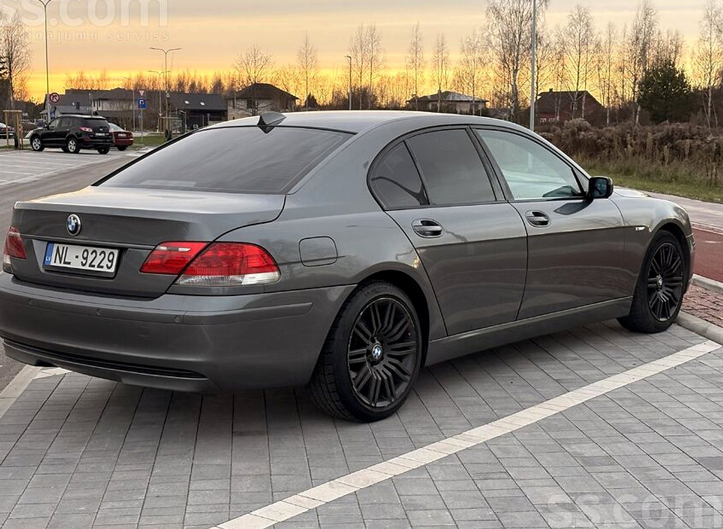 BMW 730 — foto 2