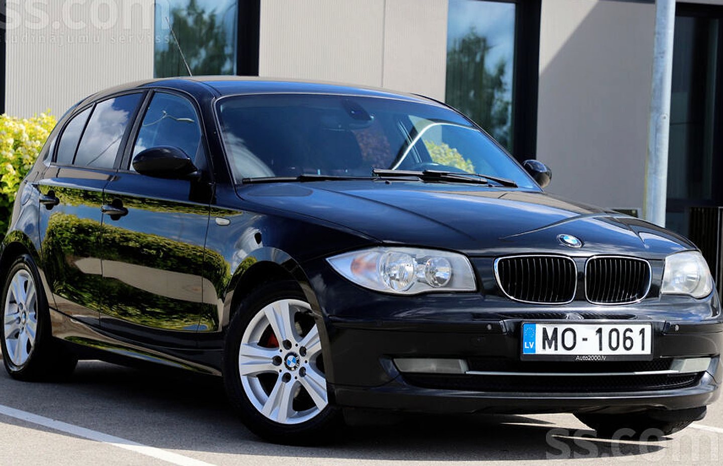 BMW 118 — foto 2