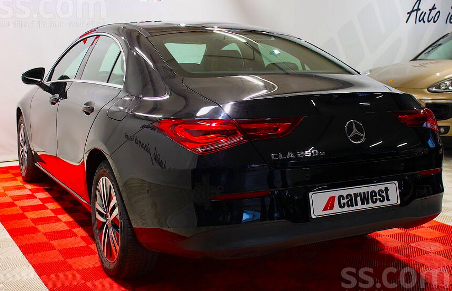 Mercedes-Benz CLA250 — foto 6